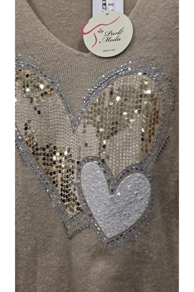 سترة من صوف الألبكا بنمط قلب مزينة بالترتر - 4