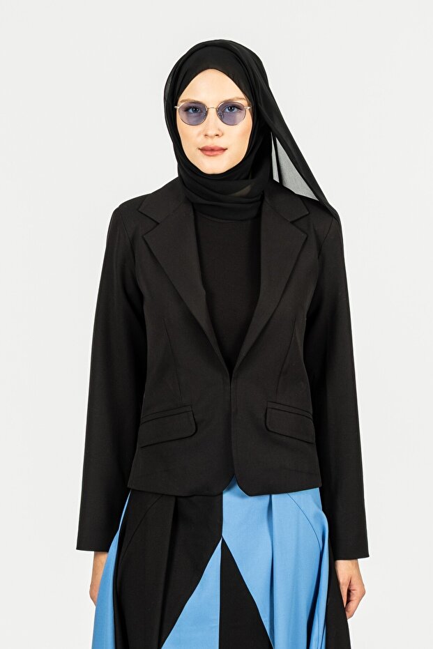 Kendall Double-Breasted Collar Classic Fit Women's Jacket