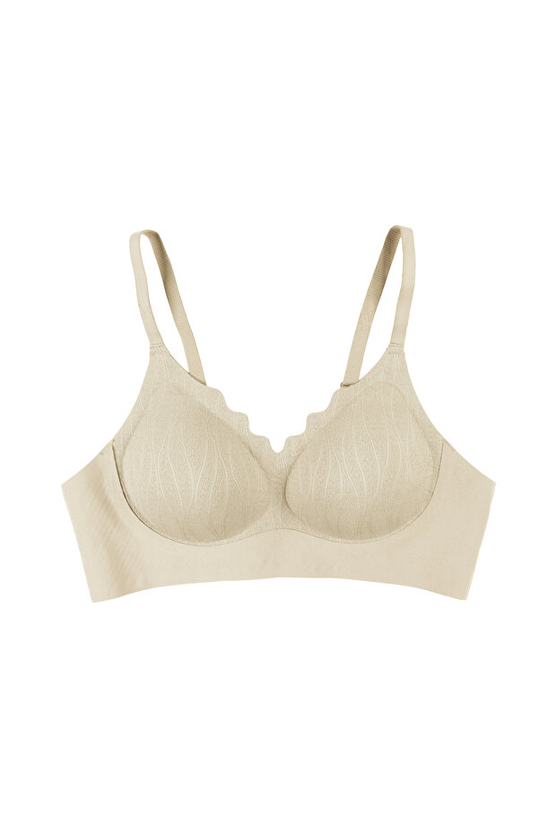 Women's Plus Size (Oversize) Stitch-Free Tulle Detailed Laser Bra with Removable Pads Without Underwire