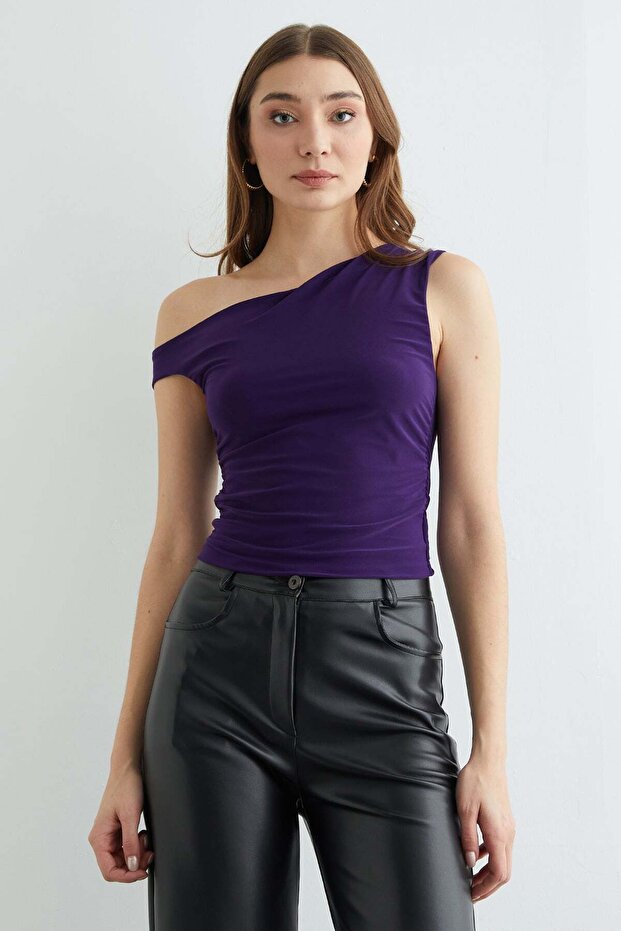 Yanları Drapeli Tek Kol Bluz - 2