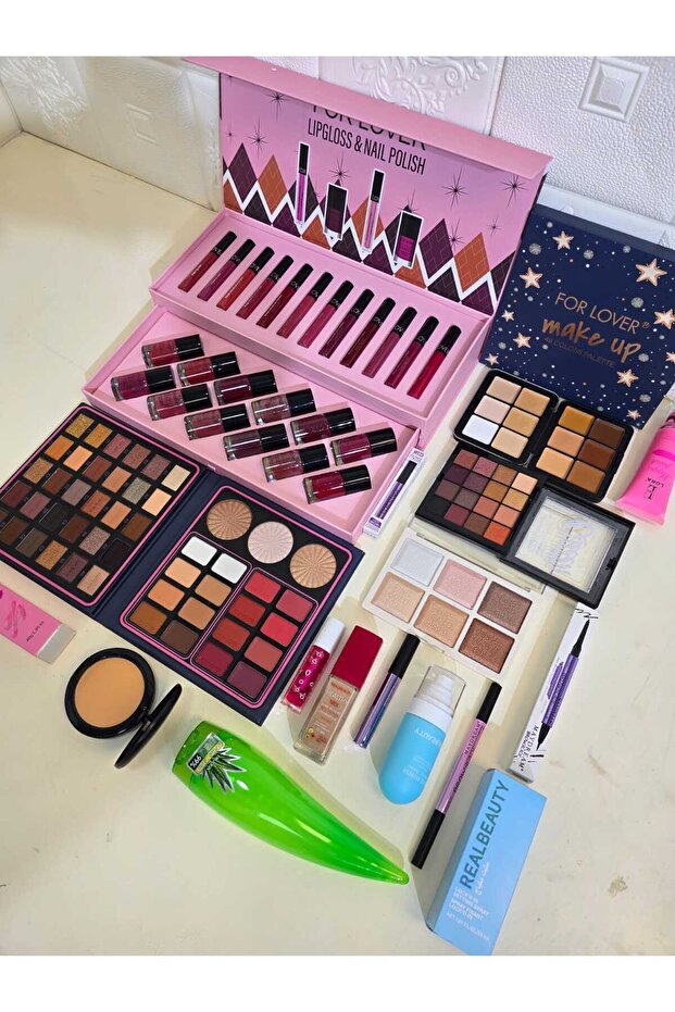 مجموعه مكياج باصناف مميزة - 5