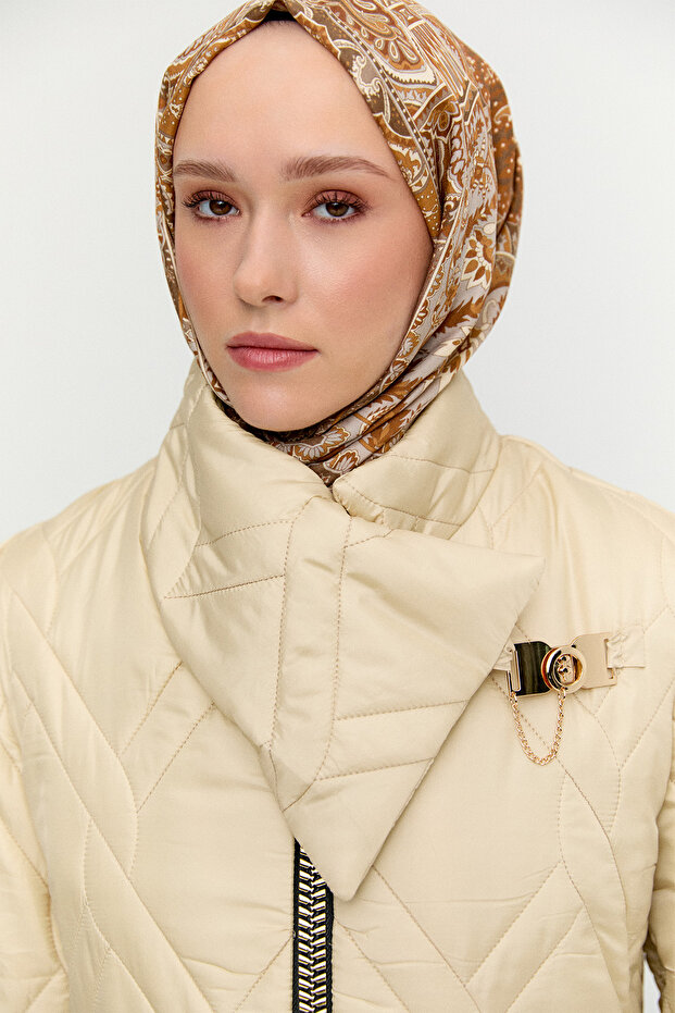 Mendil Yakalı Kapitone Kaban - 4