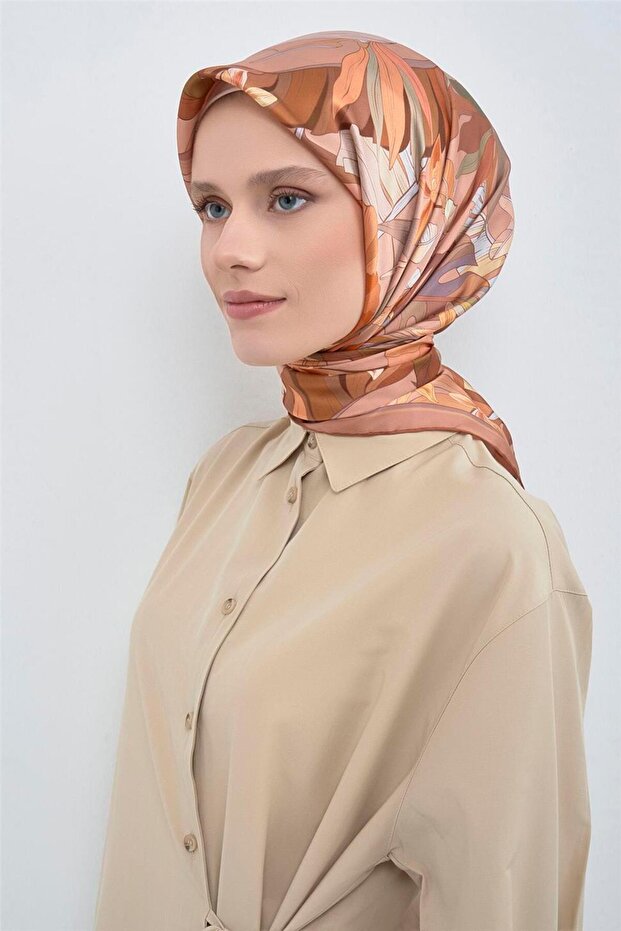 وشاح من الحرير الخالص 9500D 51