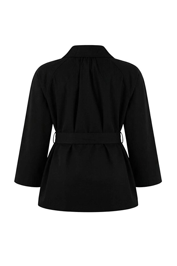 Siyah Oversize Büyük Beden Kuşaklı Kısa Trençkot TWOSS26BM00001 - 8