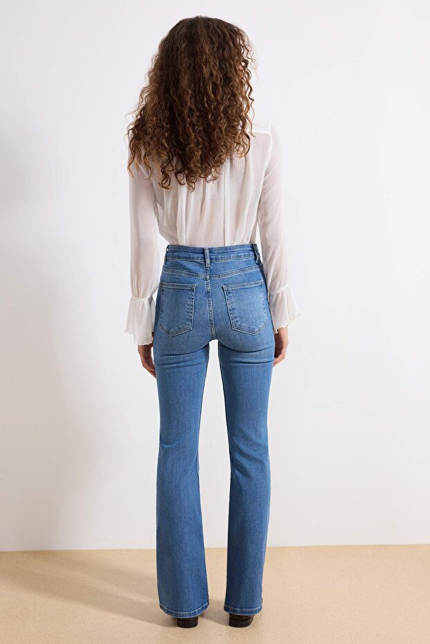 Mavi Yüksek Bel Comfort/Esnek İspanyol Paça Flare Jeans TWOAW26JE00095 - 4