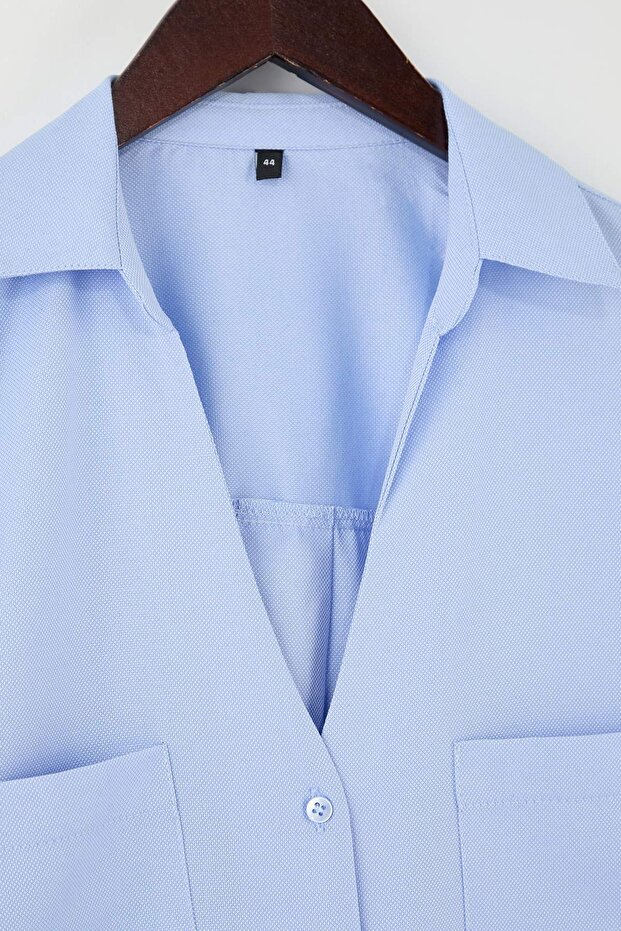 Wardrobe Essentials Mavi Kaçık Yaka Dokuma Büyük Beden Gömlek TBBSS26AX00003 - 7