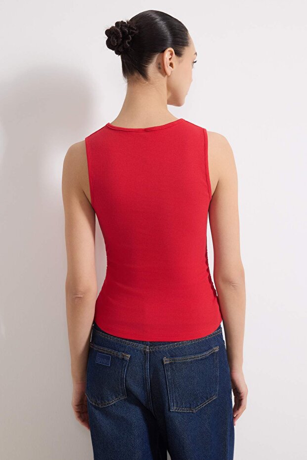 Kırmızı Fitted/Vücuda Oturan Kolsuz Düğmeli Crop Fitilli Esnek Örme Bluz TWOSS26BZ00330 - 4