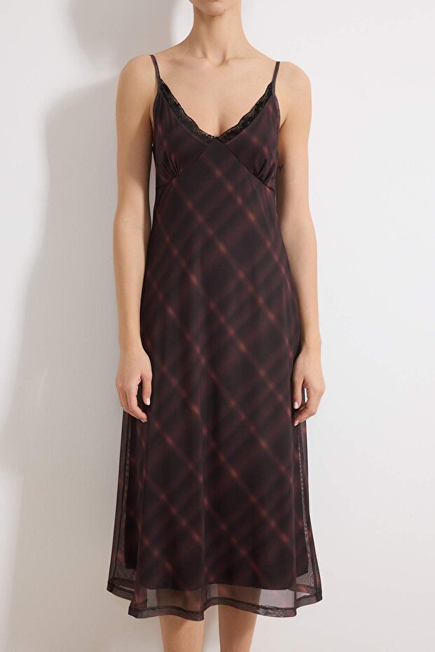 Çok Renkli Ekose Bodycon V Yaka İnce Askılı Kolsuz Büzgülü Maxi Tül Örme Elbise TWOSS26EL00149 - 3