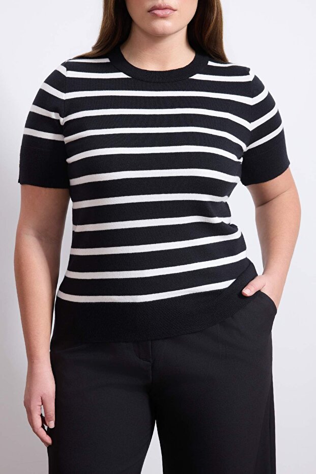 Wardrobe Essentials Siyah Çizgili Basic Triko Bluz TBBSS26AF00033 - 3