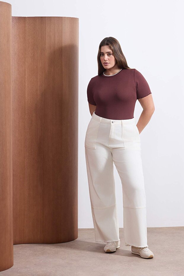 Wardrobe Essentials Kahverengi Yakası Biye Detaylı Yumuşak Tuşeli Örme Bluz TBBSS26AF00025 - 1