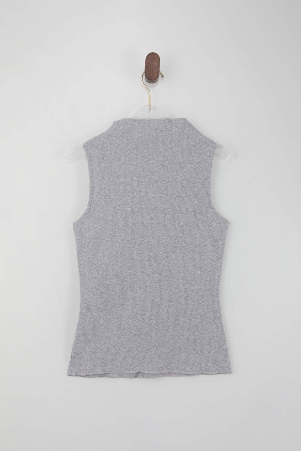 Wardrobe Essentials-Gri Melanj Fitted Düğmeli Volanlı/Fırfırlı Esnek Örme Bluz TWOSS26BZ00171 - 6
