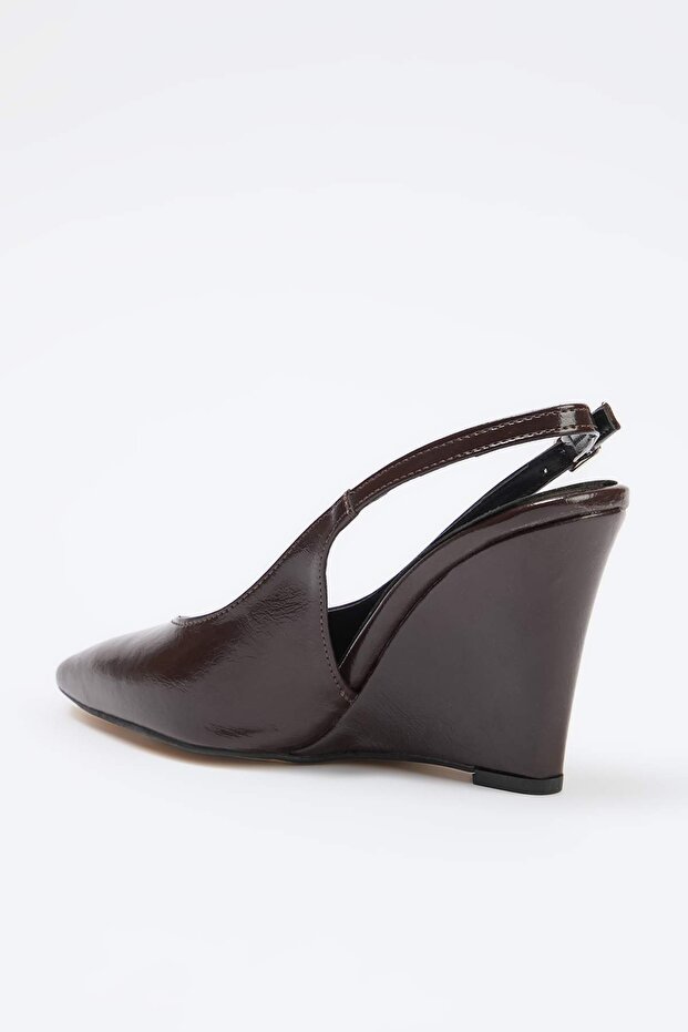 Kahverengi Wedge 9,5 cm Kadın Klasik Topuklu Ayakkabı TAKSS26TO00005 - 5