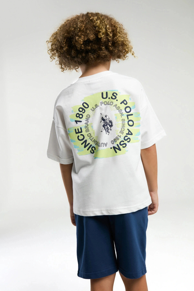 بدلة برمودا بيضاء للأولاد - 5