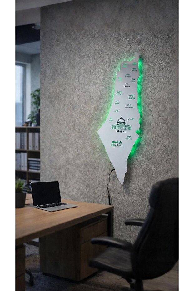 خريطة فلسطين المضيئة من البليكسي جلاس - 1