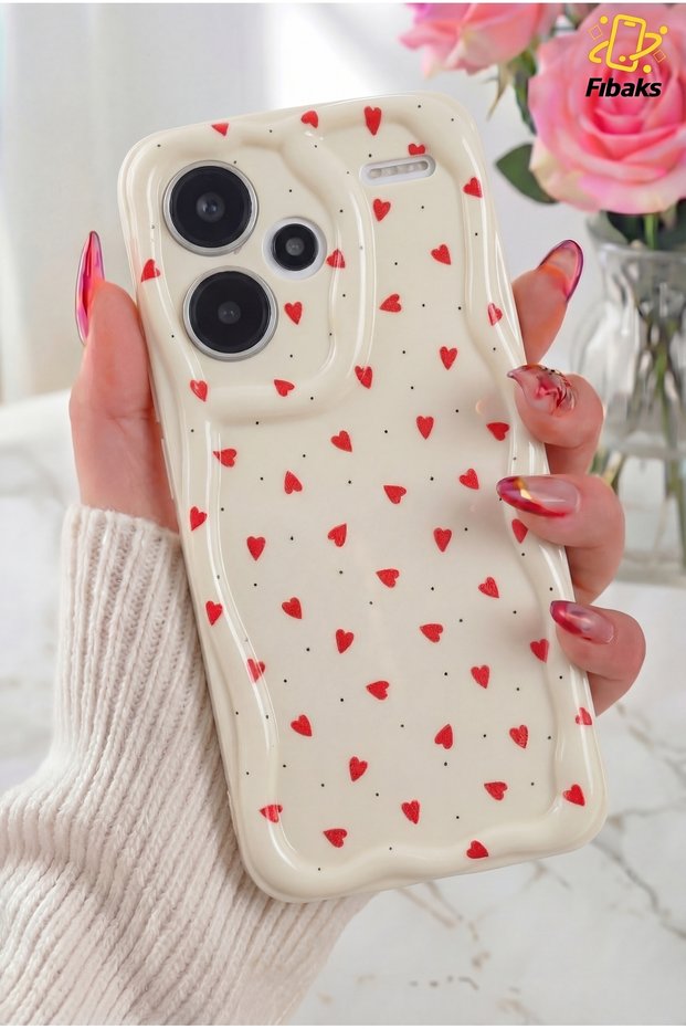 حافظة لهاتف Redmi Note 13 Pro Plus مصنوعة من السيليكون مع حماية للكاميرا وحواف مموجة ونمط قلب أحمر