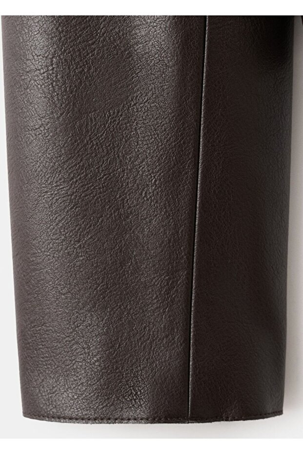 Deri görünümlü cepli ceket - 5