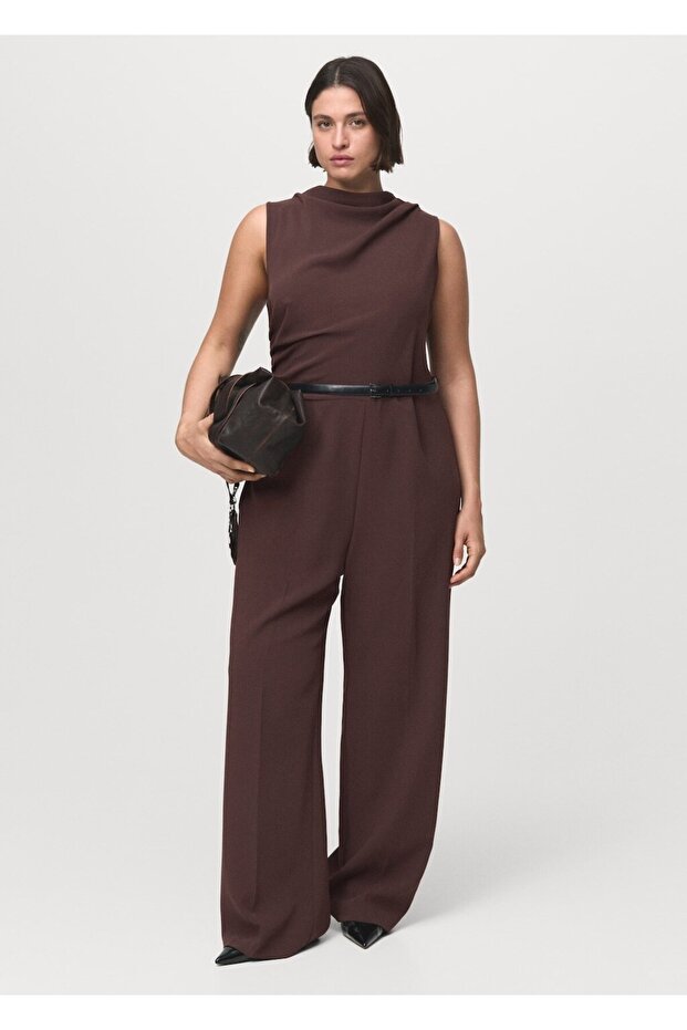 Drape yaka ve kemerli uzun tulum - 7