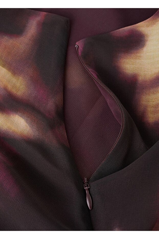 Batik desen büzgülü elbise - 5