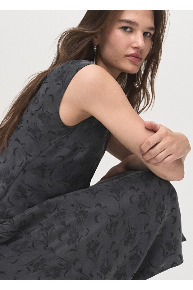 Çiçekli saten jakar elbise - 7