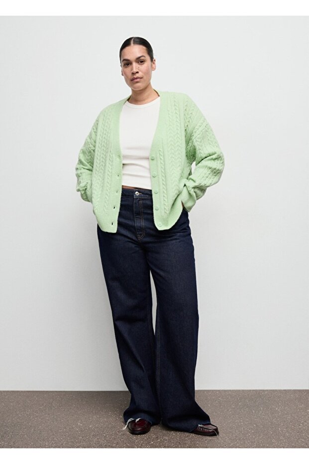 Örgü desenli triko hırka - 7