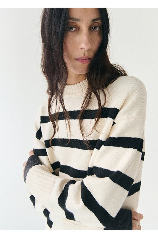 Çizgili triko kazak - 6