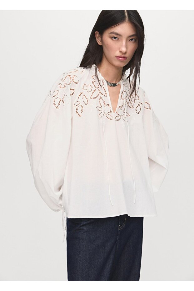 Bağ detaylı işlemeli bluz - 1