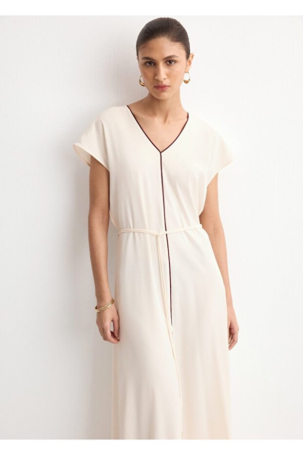 Kemer detaylı elbise - 1