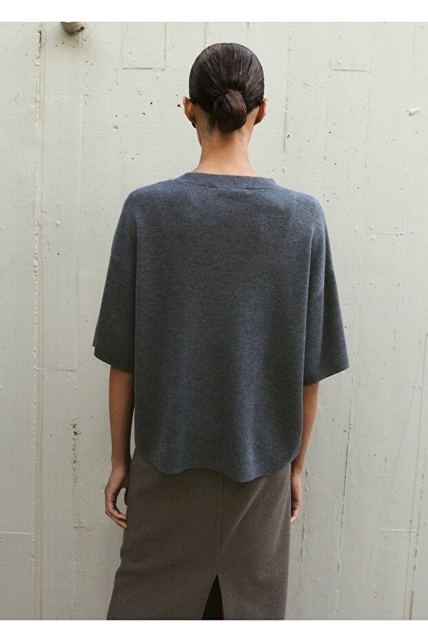 Kısa kollu oversize kazak - 4