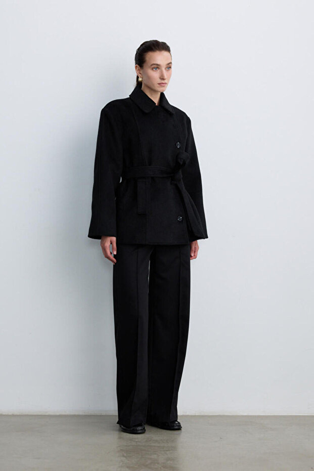 معطف أسود متوسط الطول - 6