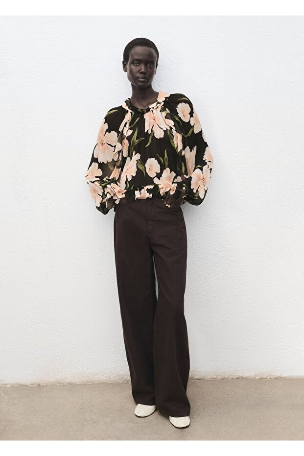 Yarı transparan çiçekli bluz - 2