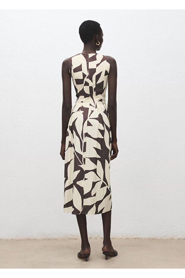 Çiçek desenli evaze elbise - 4