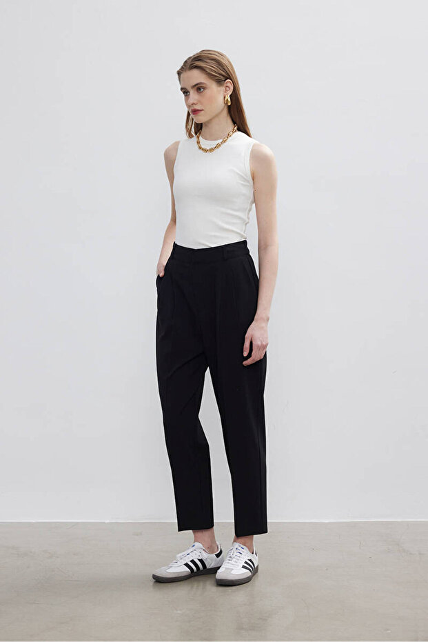 SİYAH ÜTÜ İZLİ PANTOLON - 2