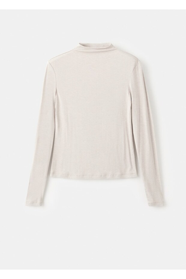 Dik yaka tişört - 3