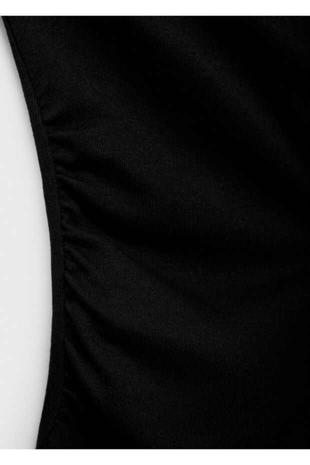 Vücuda oturan asimetrik bluz - 8