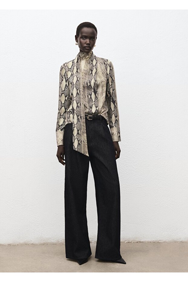 Hayvan desenli fularlı bluz - 2