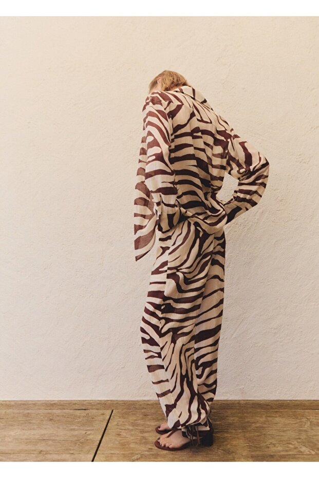 Zebra desenli dökümlü gömlek - 4
