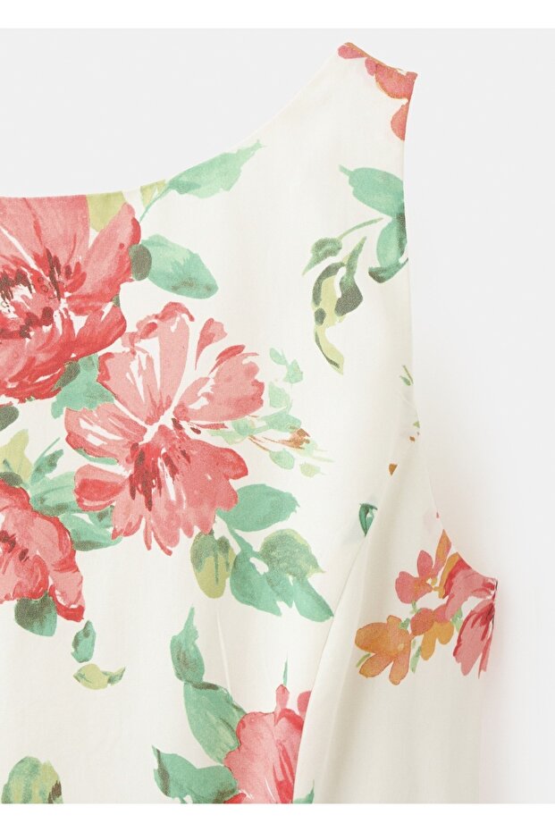 Çiçek desenli evaze elbise - 7
