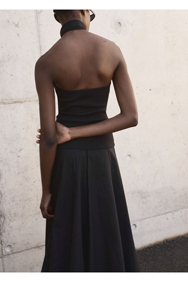 Halter yakalı örgü bluz - 4