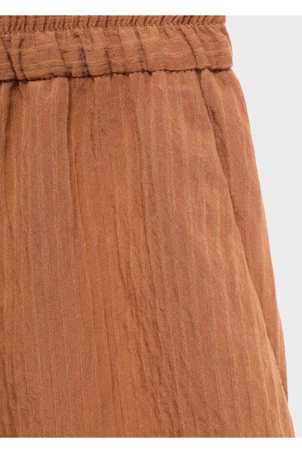 Kontrast detaylı dokulu şort - 6