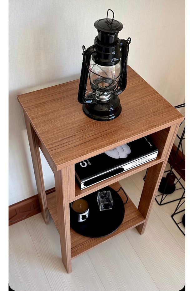 Raflı Açık Komodin