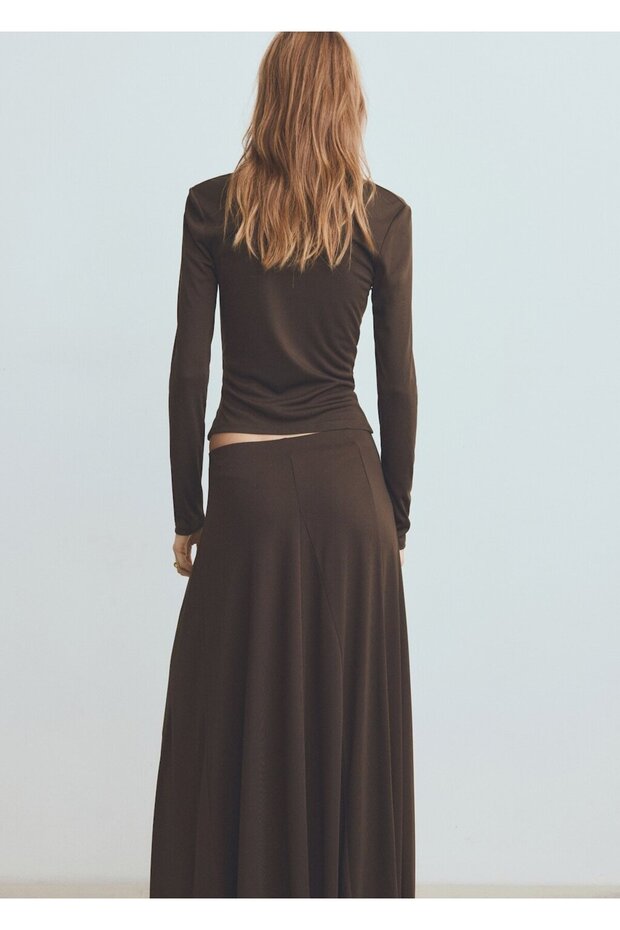 Drape yaka slim fit tişört - 4