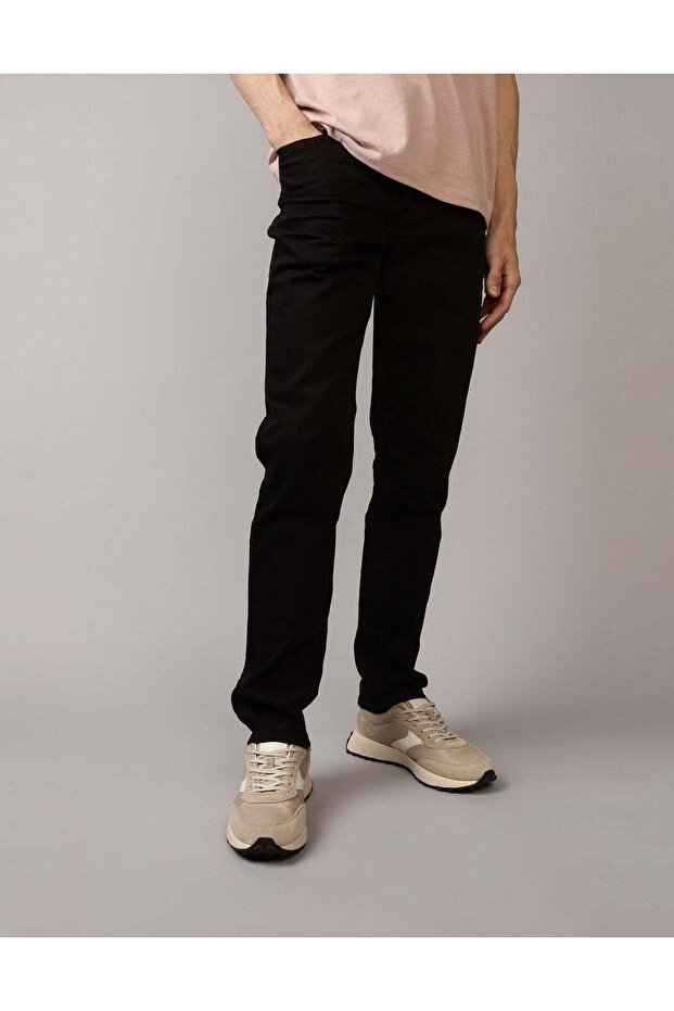 بنطال جينز AE AirFlex+ Slim Straight