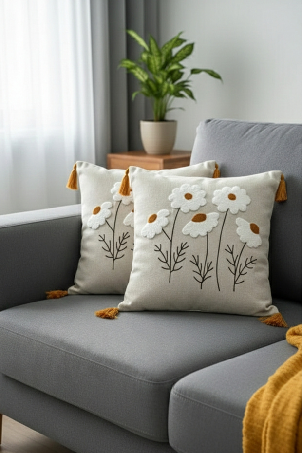 Set 2 huse pentru perne, brodate punch