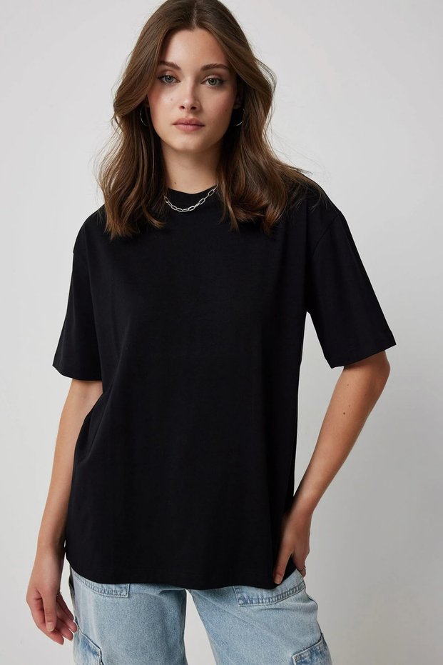 Women's 100% Organic Cotton Oversized Fit Basic Round Neck T-Shirt