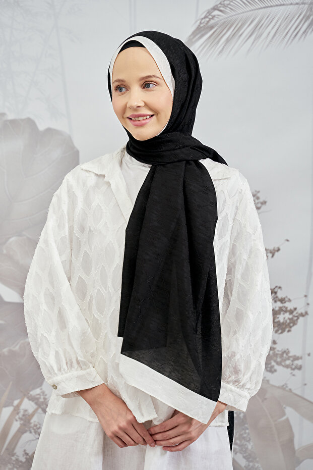 Chain Monogram Patterned Shawl 3042-Black - 3