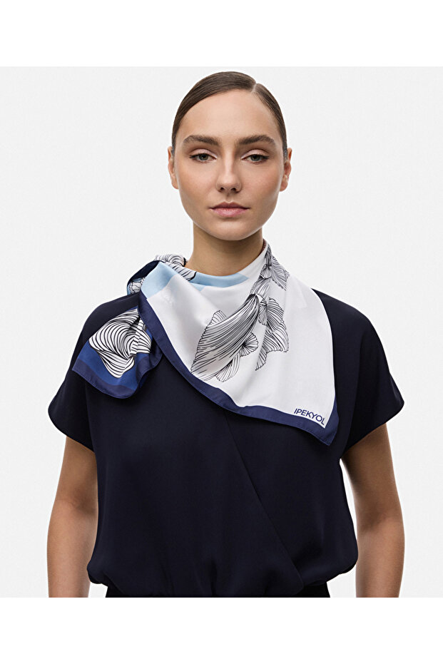 وشاح بصري مطبوع وشعار مطبوع عليه - 2