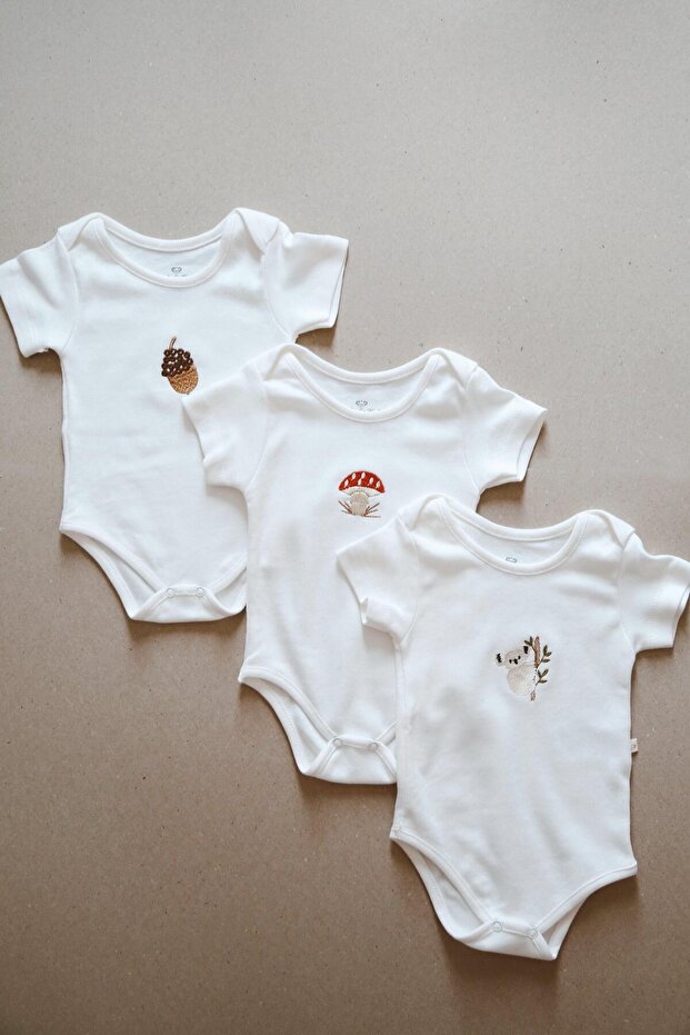 3-piece embroidered snap-closure short-sleeve bodysuit set - model 1