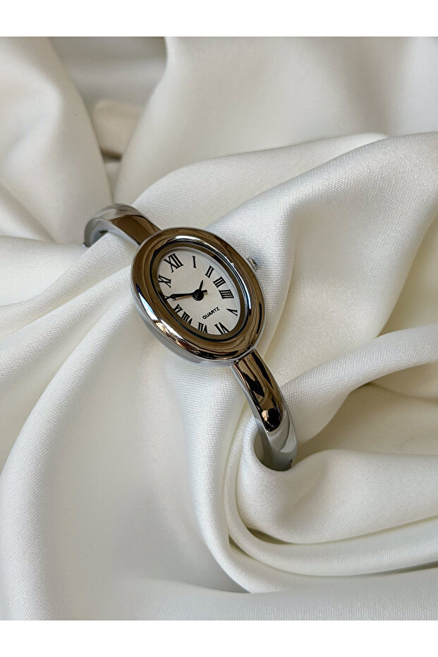 Clamp Women's Wristwatch