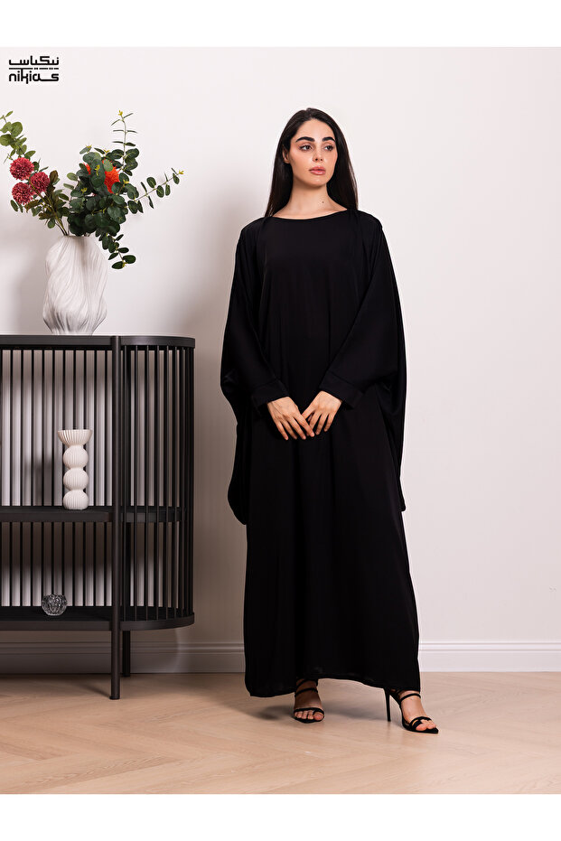 Nida fabric closed abaya with bahraini cut