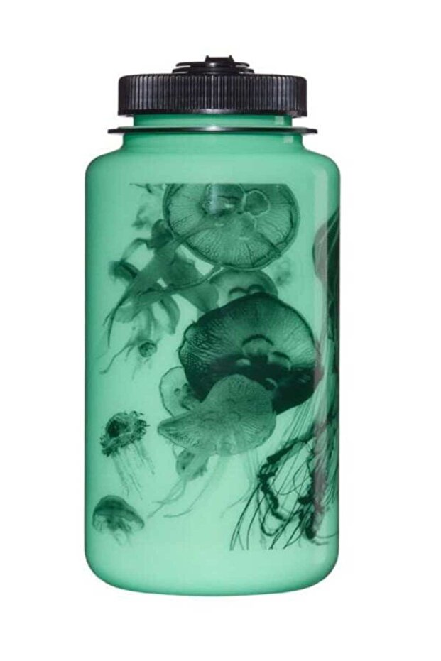 32oz WM Glow w/Black Jellyfish - 1